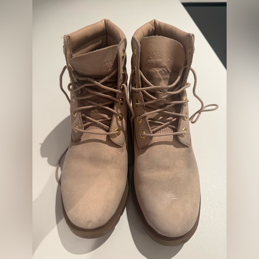 Timberland Linden Woods waterproof insulated boots. Size 9 women
